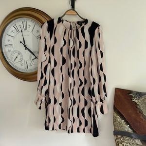 BCBG dress pit to pit 22.5”